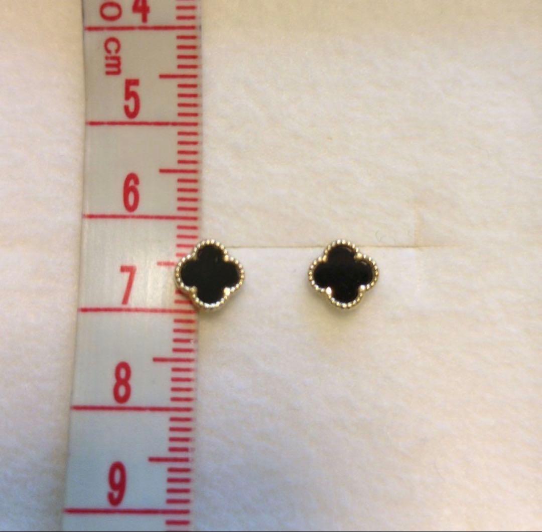 クローバー・オニキス・ピアス10K