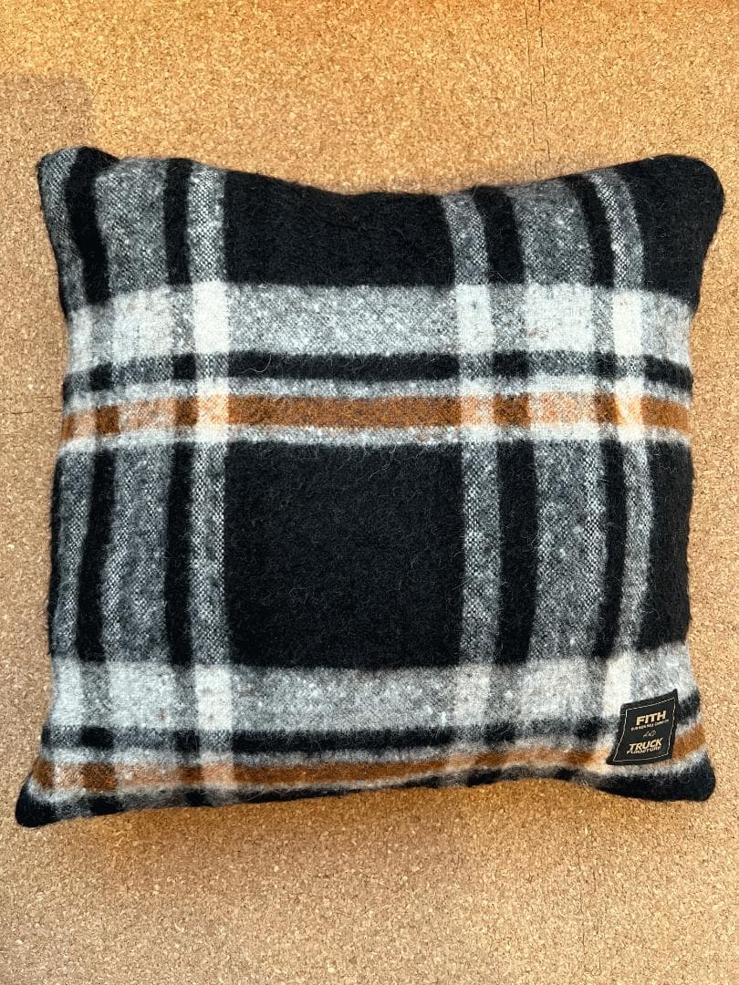 FITH AND TRUCK シェットランド チェッククッション　2点