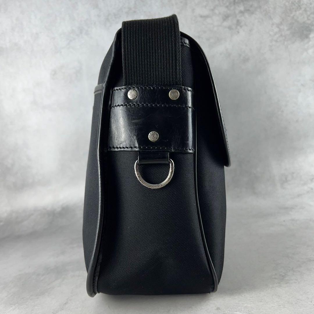 高級　ハンティングワールド　メッセンジャーバッグ　ブラック