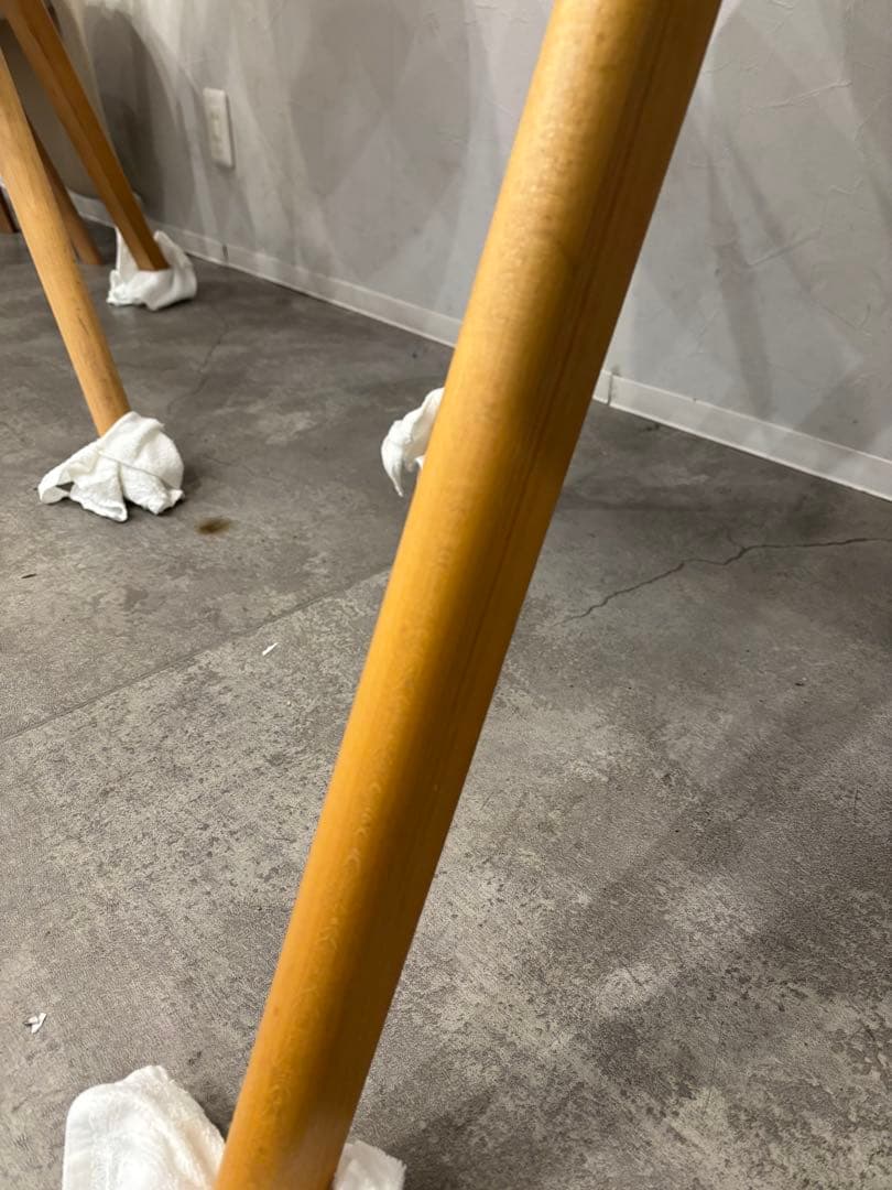 HAYに、似た円形 白 ダイニングテーブル 北欧風 韓国カフェテーブル 韓国女子