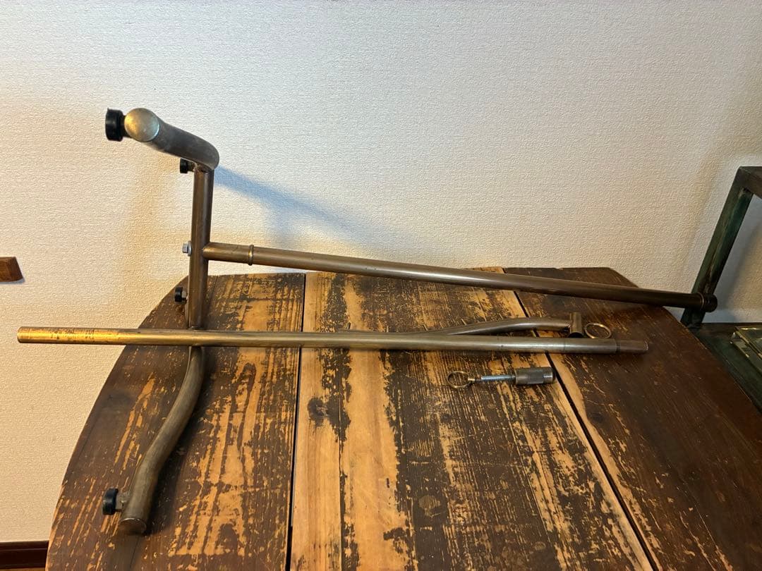 インダストリアル　コートハンガーラック　スタンド　什器　ビンテージ　ゴールド