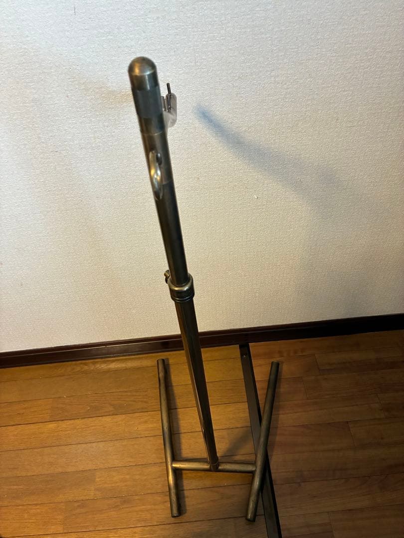 インダストリアル　コートハンガーラック　スタンド　什器　ビンテージ　ゴールド