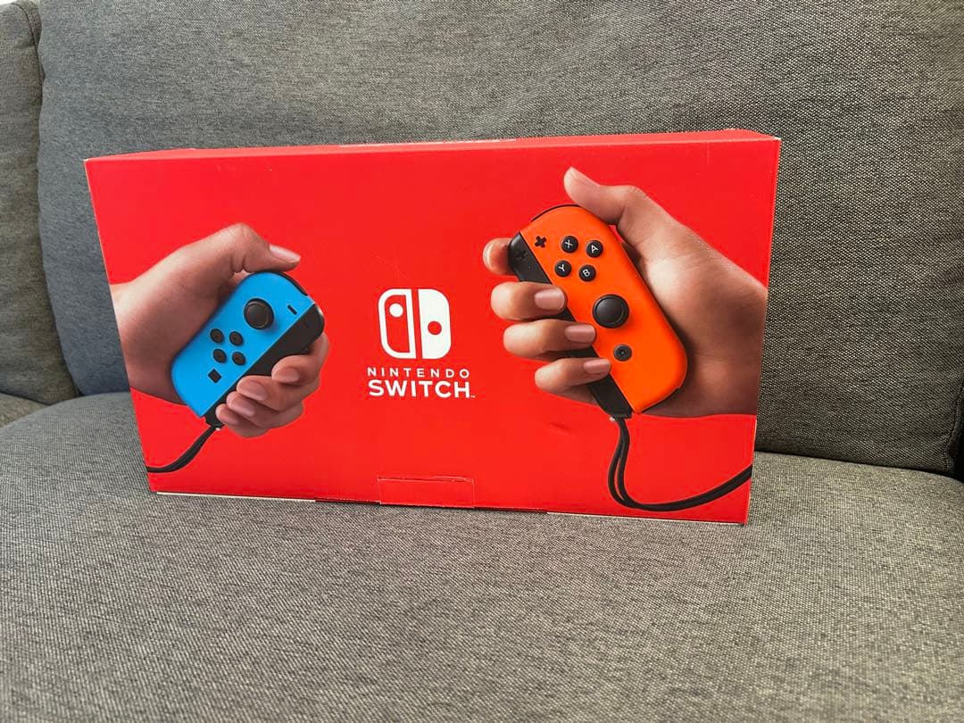 K*様 [美品]Nintendo Switch 本体 Joy-Con付き