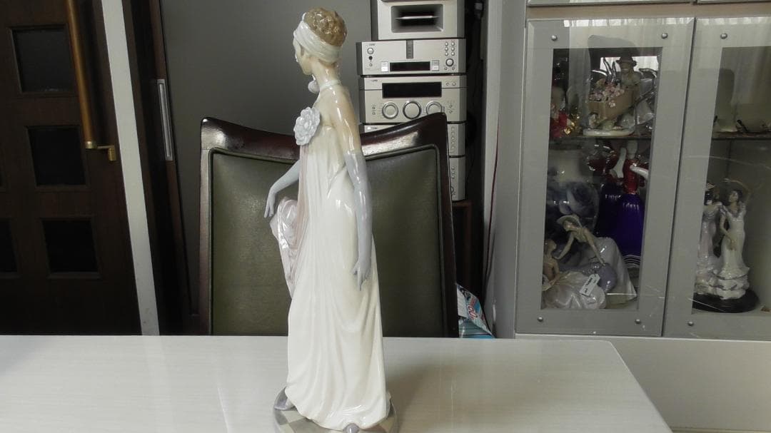 LLADRO　リヤドロ　【チャールストンの貴婦人】　置物　リアドロ　Ｌ371