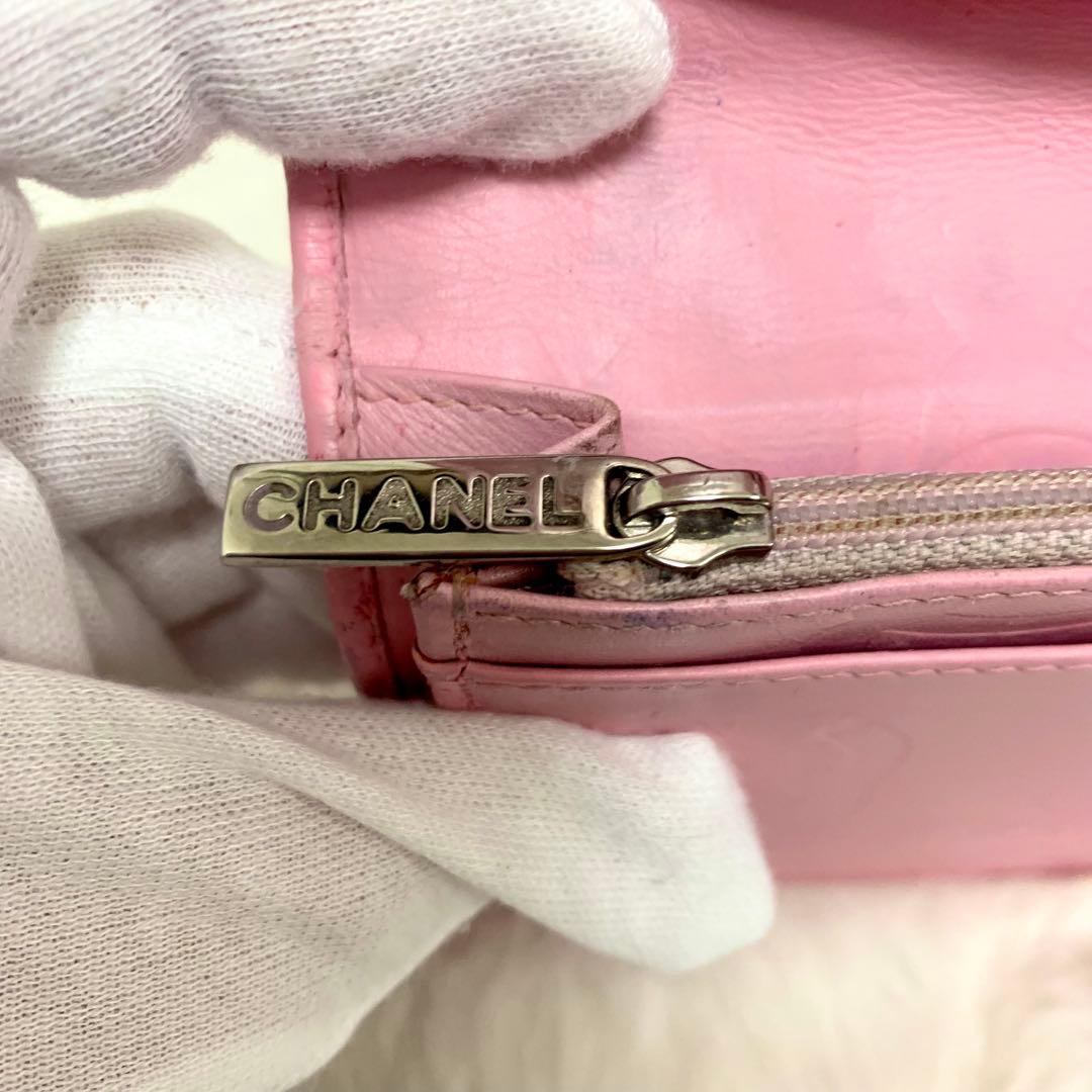 人気！可愛いピンク色のCHANEL カンボンライン 折り財布　Ｇカード 巾着付き