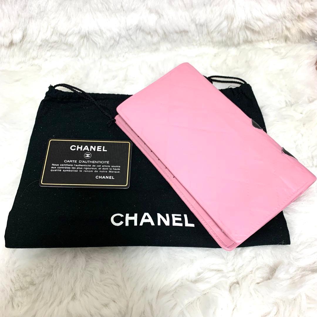 人気！可愛いピンク色のCHANEL カンボンライン 折り財布　Ｇカード 巾着付き