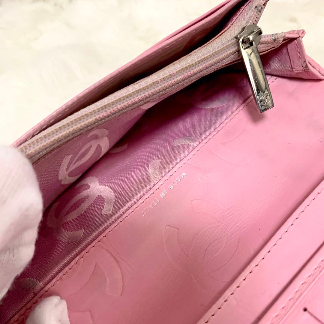 人気！可愛いピンク色のCHANEL カンボンライン 折り財布　Ｇカード 巾着付き
