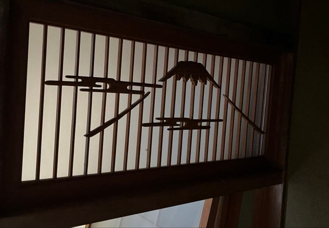 欄間(らんま)富士山と鳥の彫刻 デザイン