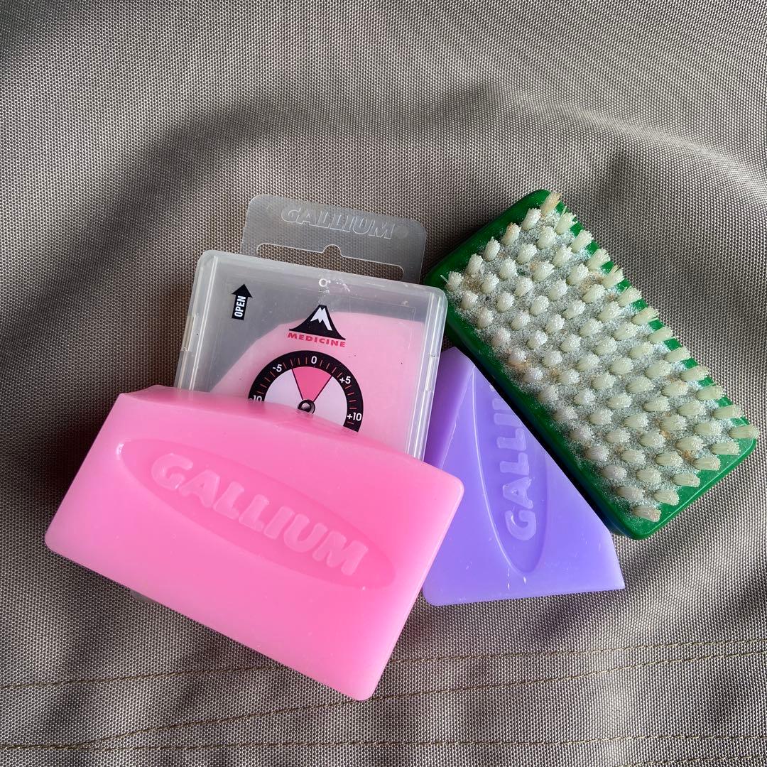 GALLIUM ガリウム　スノーボード　スキー ワクシングアイロン　ワックス多数