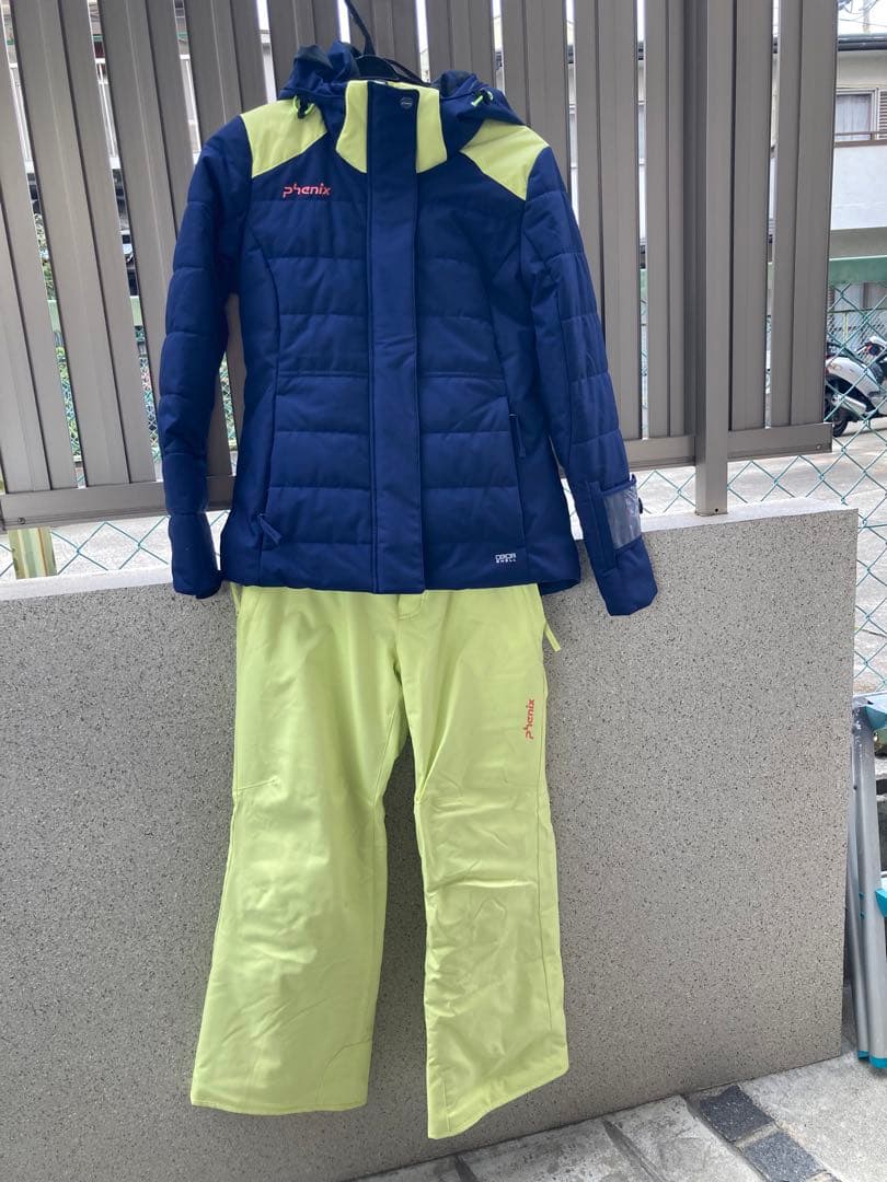 フェニックス　レディース　スキー　スノボー　ウェア