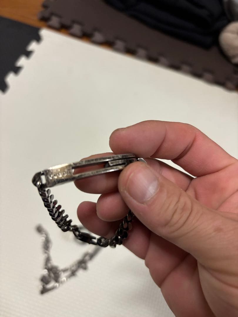 GUCCI ブラック金属製ネックレス・ブレスレット・リングセット