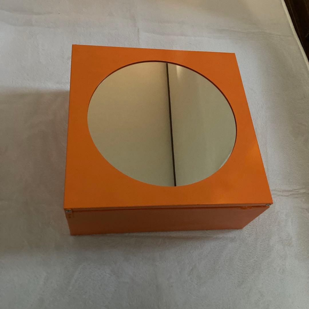 ウォールミラーキャビネット　スペースエイジ　ウォールラック　90s 洗面台