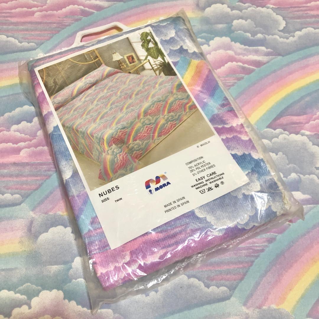 レインボー ヴィンテージ シーツ 生地 ファンシートイ アラモード レインボウ