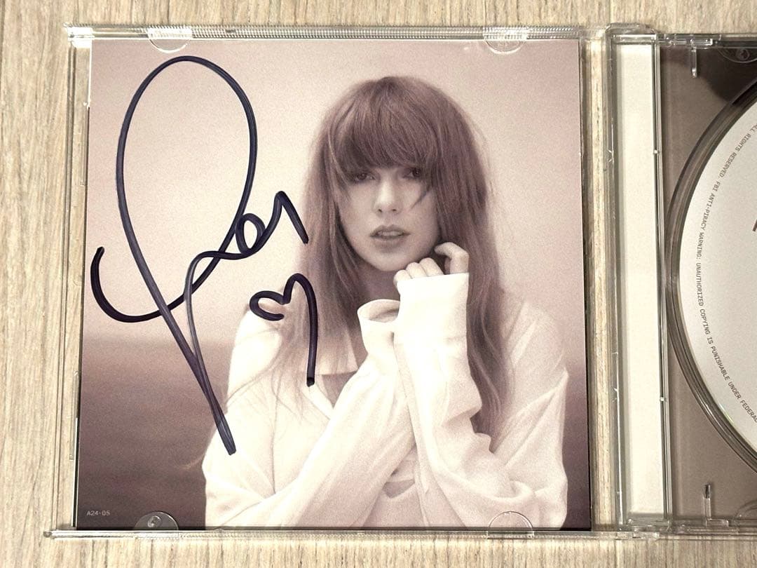 直筆サイン入り Taylor Swift TTPD 新品 CDアルバム 輸入盤