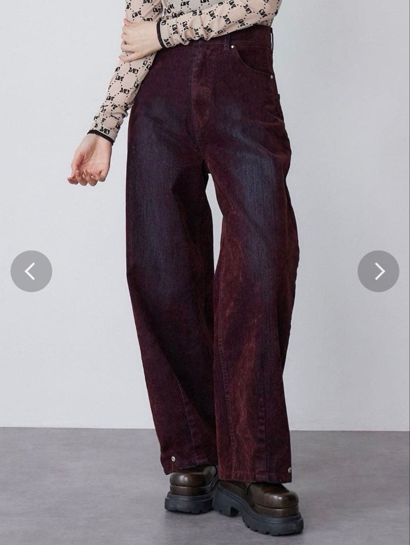 ゲリラセール⭐︎murua フロッキーバレルレッグデニム