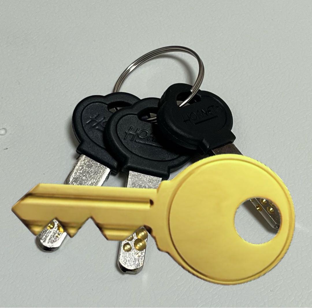 HORNET タイヤ・ホイールロック 赤　HORNETタイヤロックLT-51R