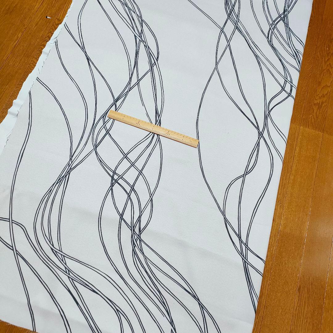 北欧　ロセルプラス　Roselle＋　生地　ハギレ