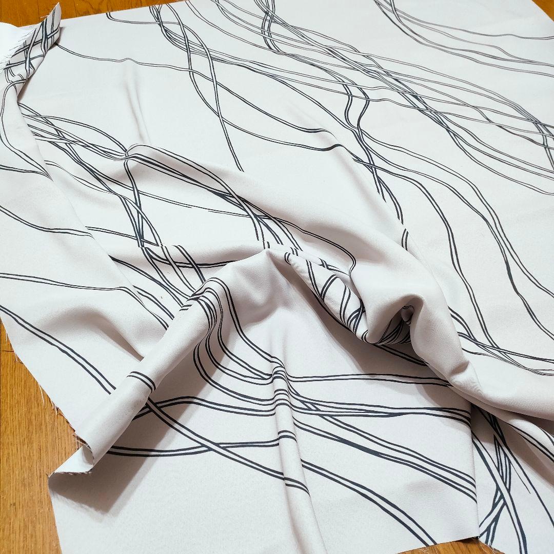 北欧　ロセルプラス　Roselle＋　生地　ハギレ