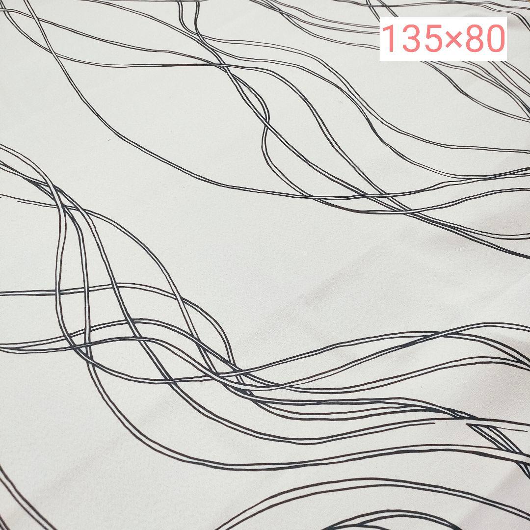 北欧　ロセルプラス　Roselle＋　生地　ハギレ