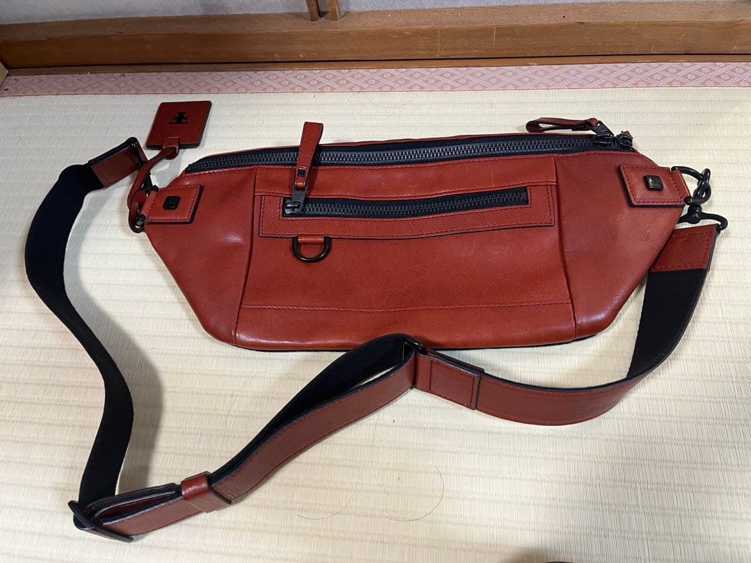 FUJITAKA ワンショルダーバッグ　レッド