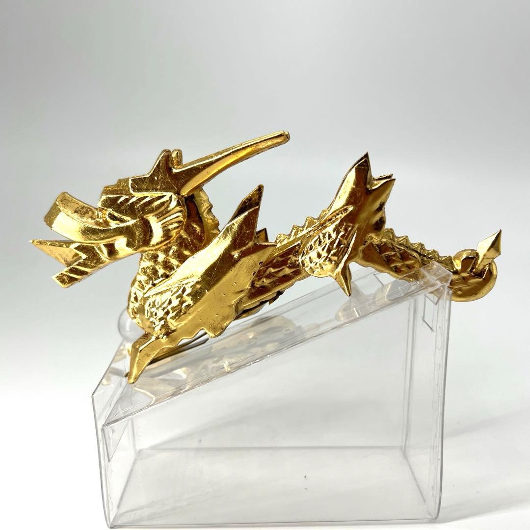 端午の節句　飾竜頭木彫金箔張り水晶玉付き