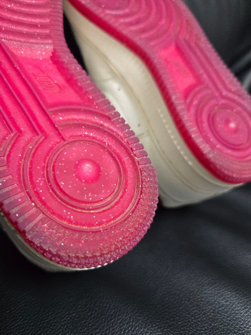 【MOW様】ナイキ ウィメンズ エアフォース1 ロー \"バレンタインデー\"