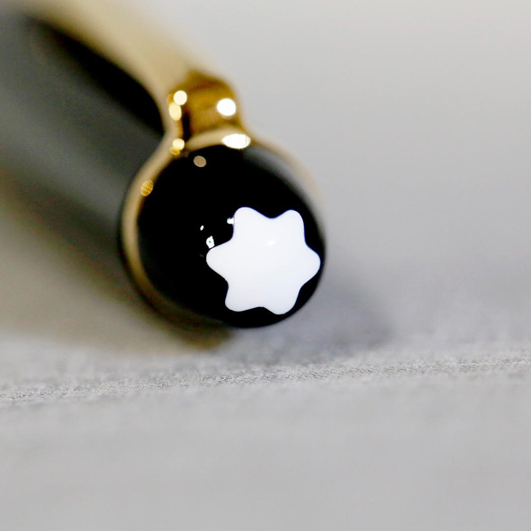 【極美品 送料込み】モンブラン 万年筆 １４５ マイスターシュテュック