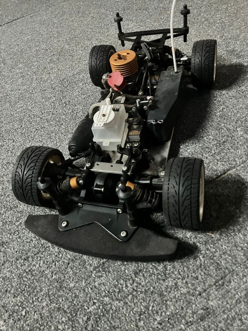 シルバー 4WD ラジコンカー　エンジンカー