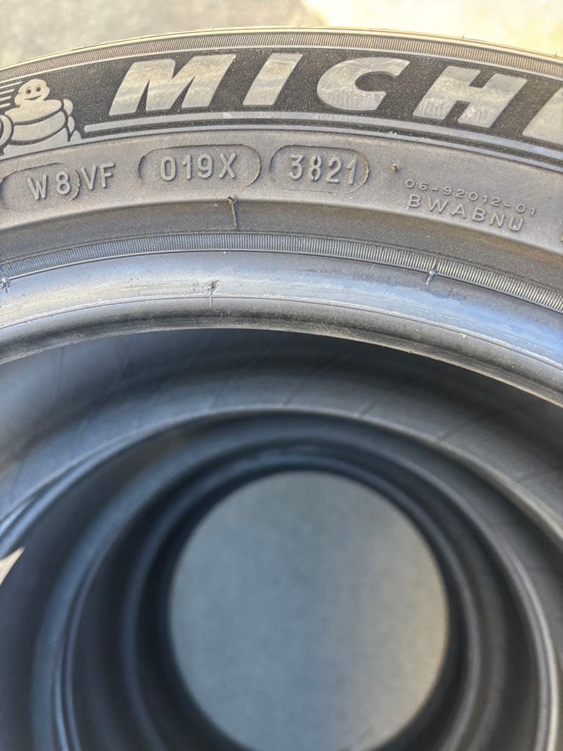 ②225/50R18 ミシュラン　プライマシー4 4本のうち２本