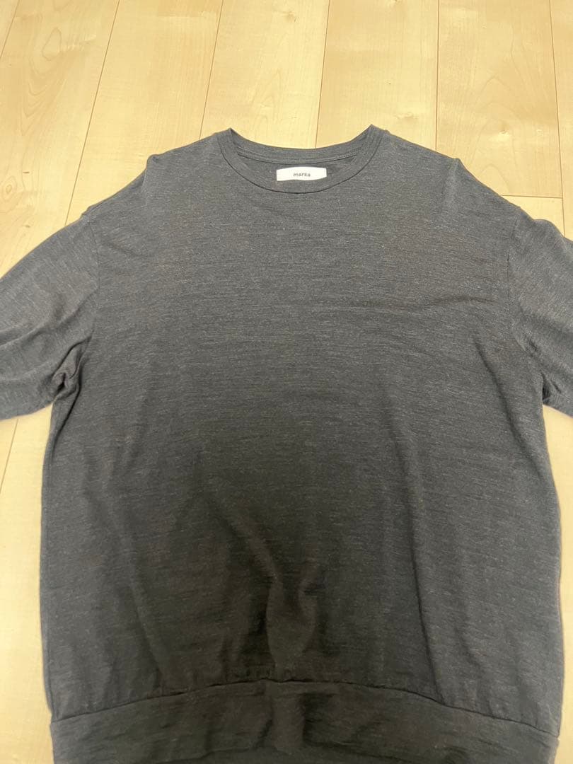 【marka】ウォッシャブルウール天竺 クルーネック/チャコールグレー　サイズ3