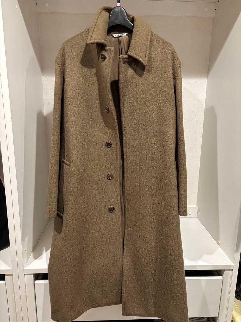 オーラリー　オリーブグリーン ステンカラーコート