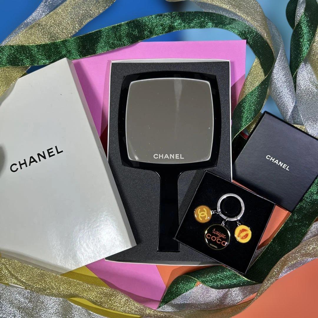CHANEL BLACK 手鏡み　ルージュCOCOキーリング