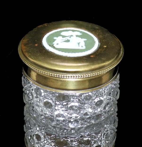 オールド・バカラ カメオ装飾 蓋物 アンティーク小物入れ ディアマン・ピエーリー