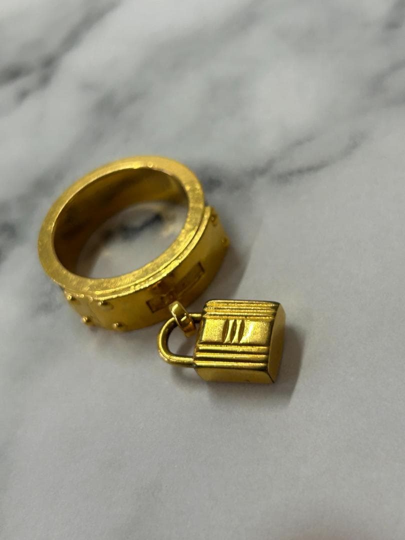 takashi　エルメス　スカーフリング　カギ付き