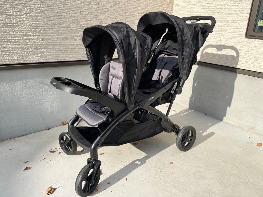 【akihaさま】二人乗りベビーカー