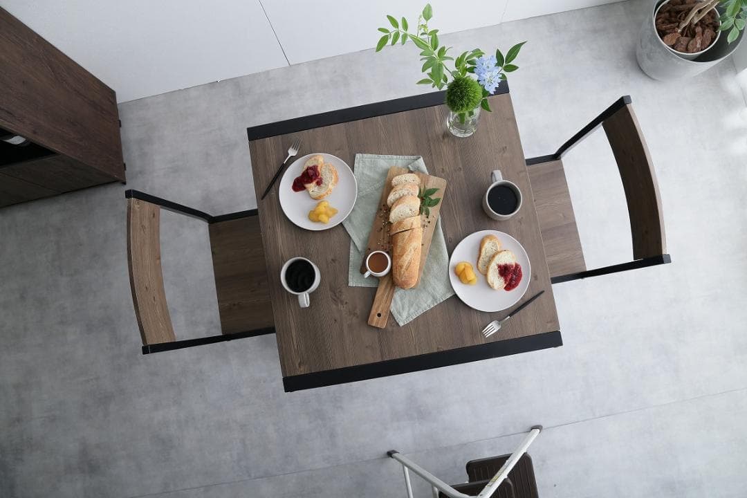 《新品・送料無料》【3点セット】 Cary 幅70cmテーブル+チェア2脚