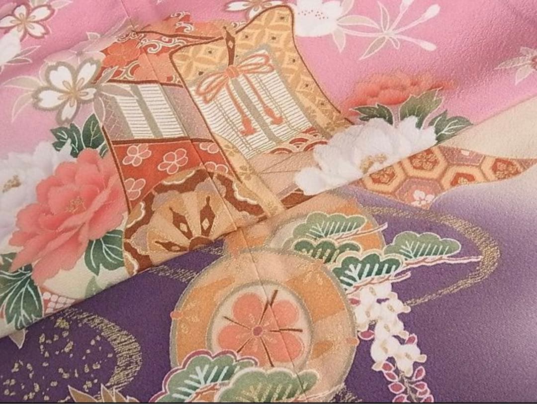 美品 豪華振袖 御所車鼓花文 正絹 暈し染め 金彩 ピンク系 桃色
