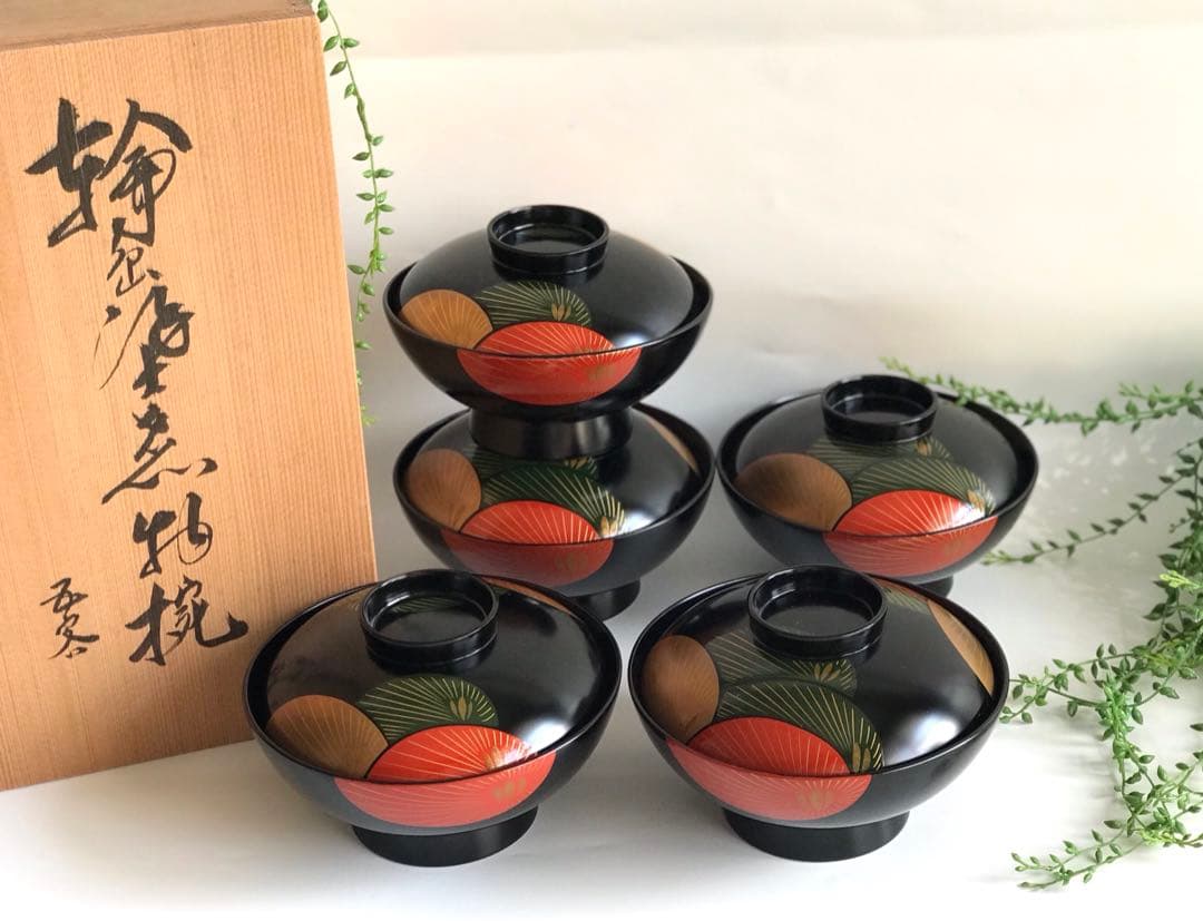 能登輪島塗 漆塗り　松蒔絵 木製　蓋付椀 煮物椀　5客セット　共箱
