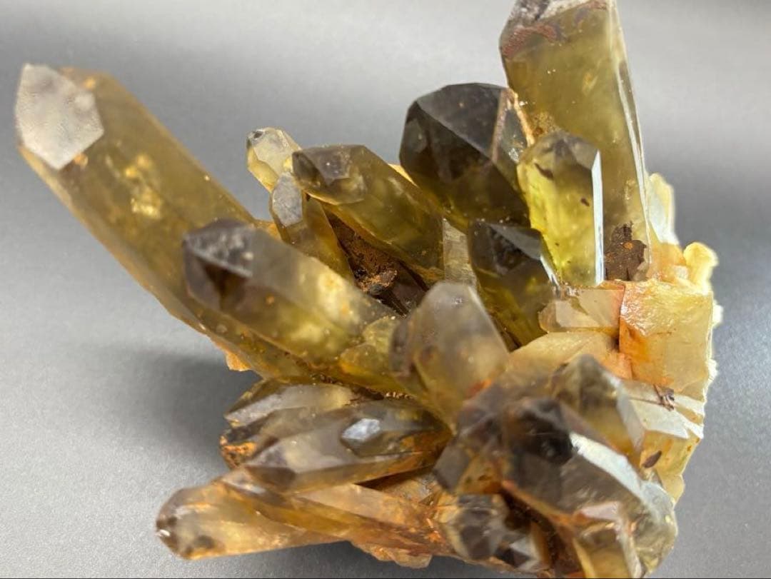 天然石　特大　スモーキーシトリンクラスター　金運　台座付き　#931