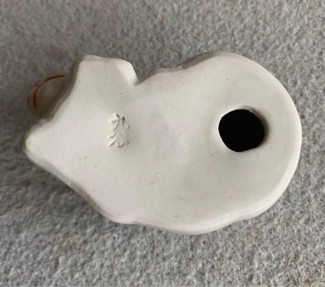 【九谷焼】ミニサイズ／眠り猫（陶器の三毛猫）