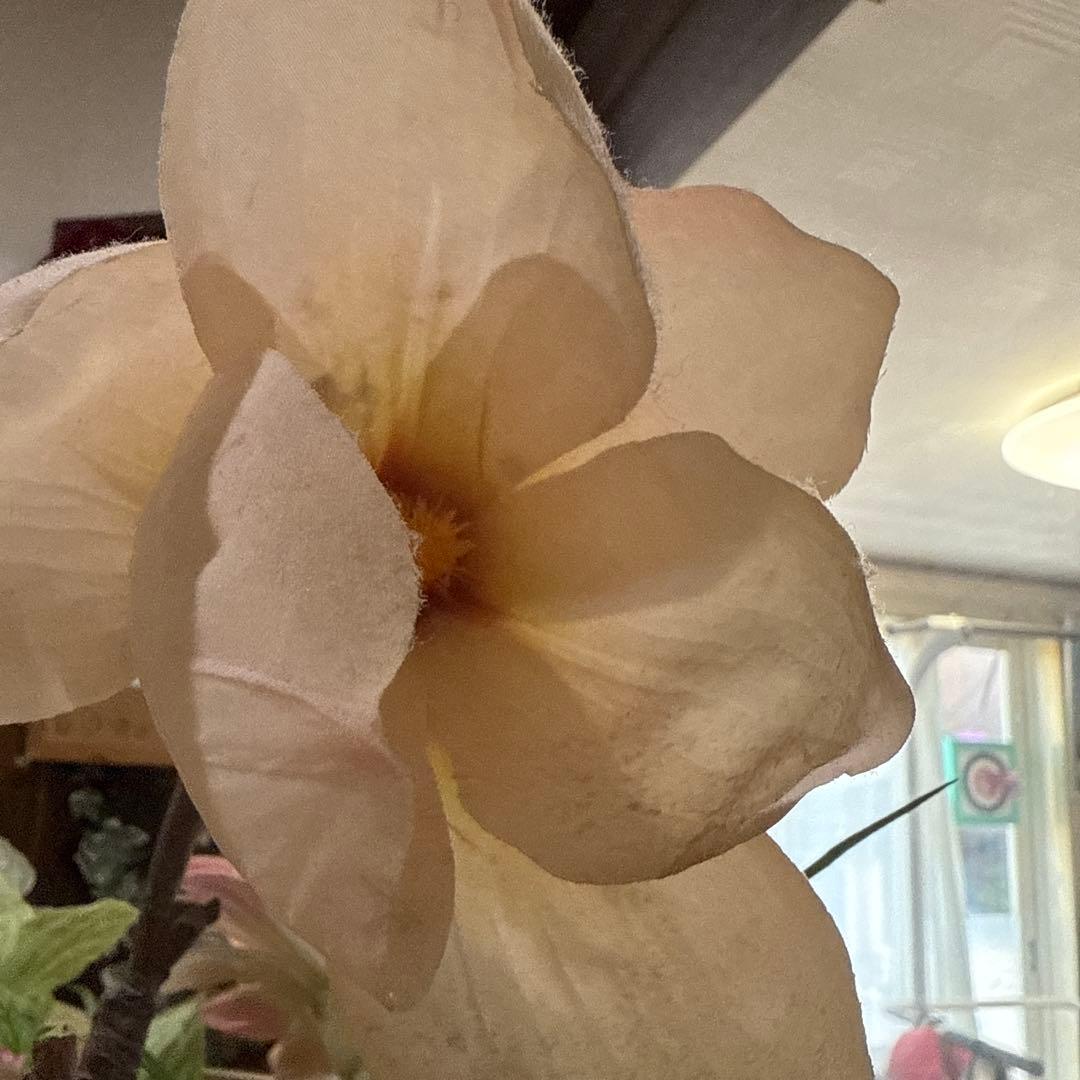 造花アレンジメント 花束 シルクフラワー 高さ約60㎝　花器32㎝