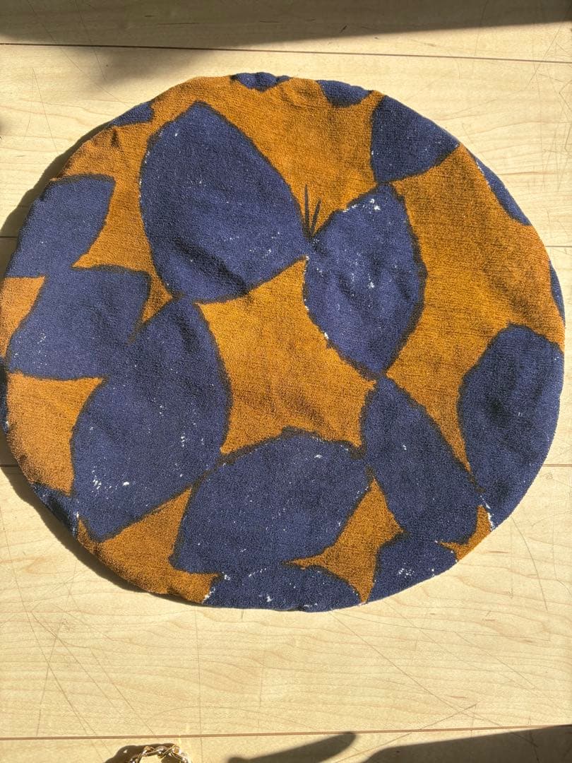 ミナペルホネンピザバッグ中