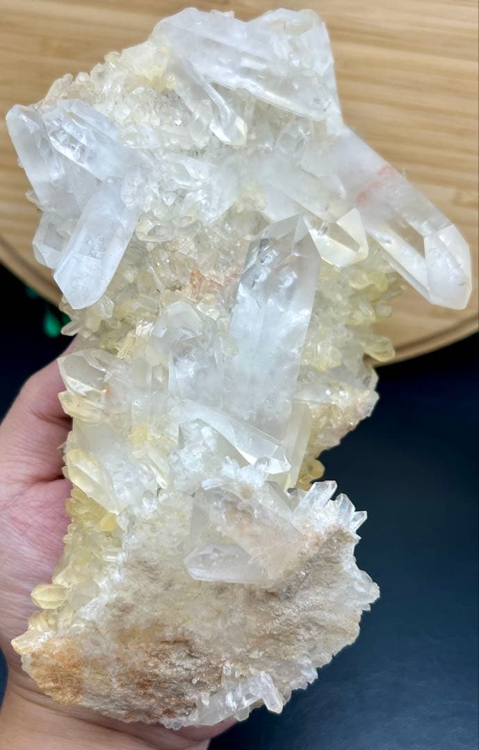 レア★天然水晶クラスターオンクラスター　高品質　ヒマラヤ産　アズライト共生