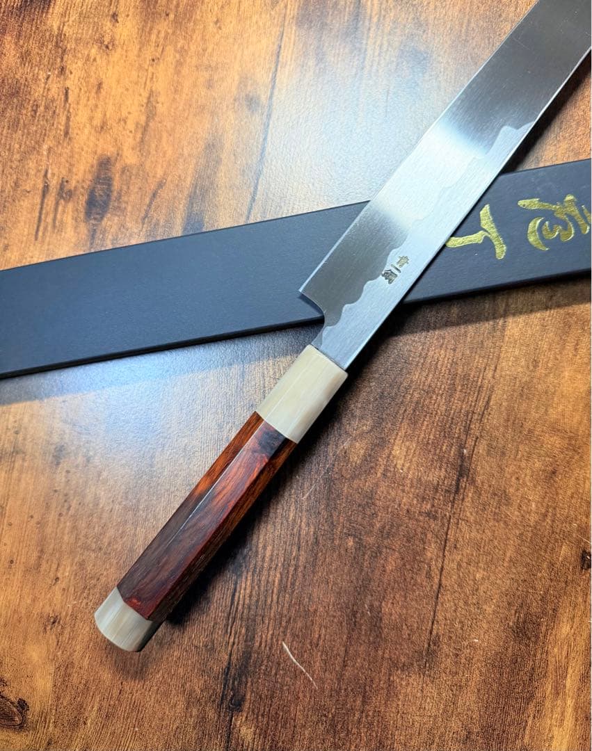 森本光一作　刺身 柳刃　青一鋼 紋鍛錬 尺　紫檀白水牛八角柄