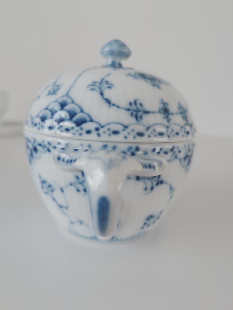 ロイヤルコペンハーゲン ブルーフルーテッドシュガーボウル