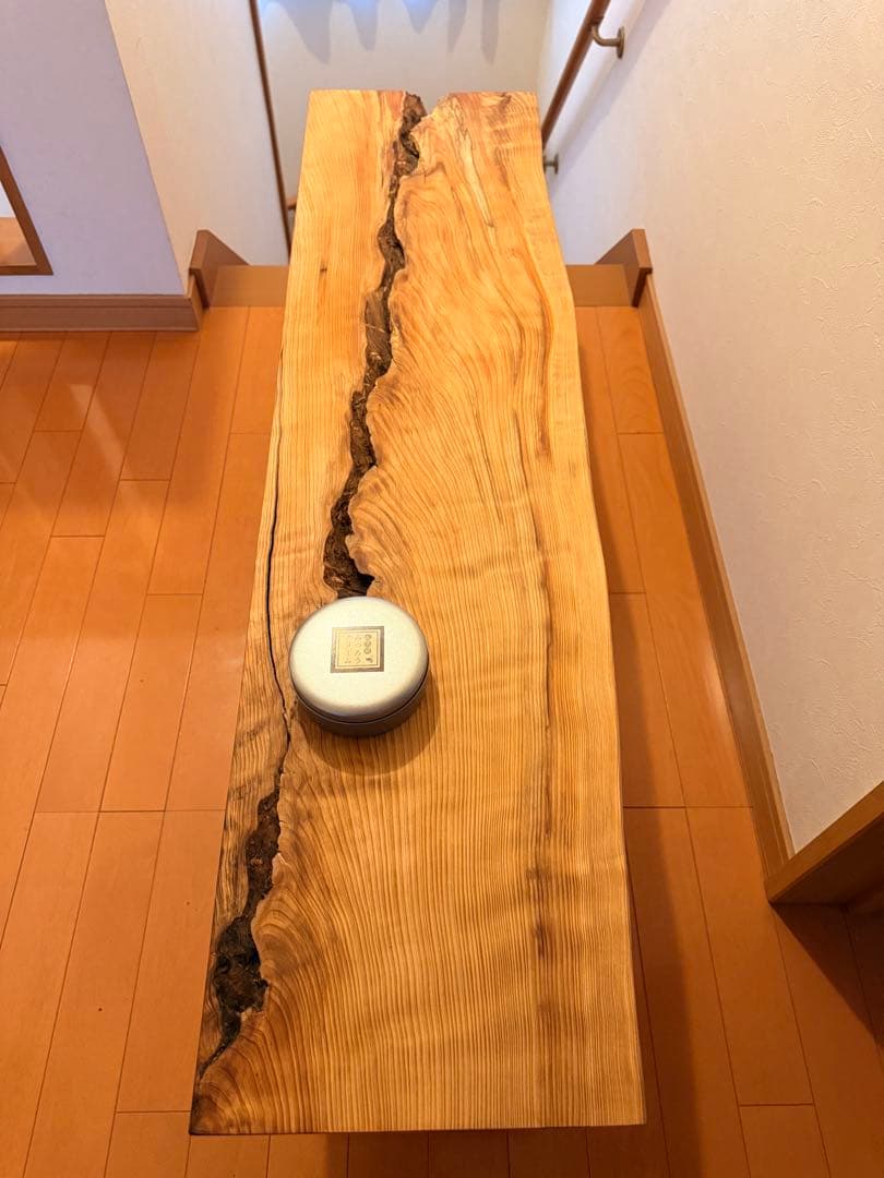 天然杉の一枚板極上木目サイドテーブルやベンチ、ラックなどに蜜蝋クリーム仕上げ
