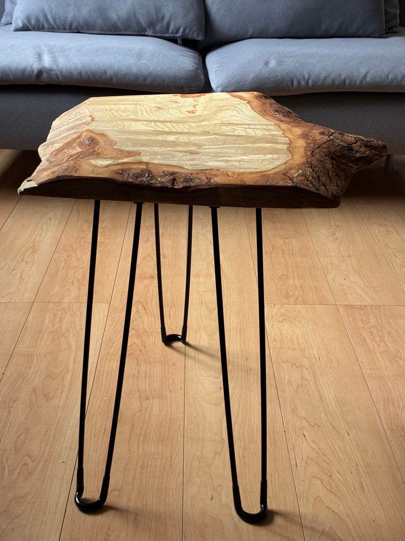 「香る癒やし」国産楠の一枚板サイドテーブル｜北欧・和モダンに合う無垢材