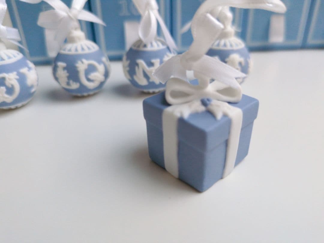 ウェッジウッド　アドベントカレンダー　バラ　5種