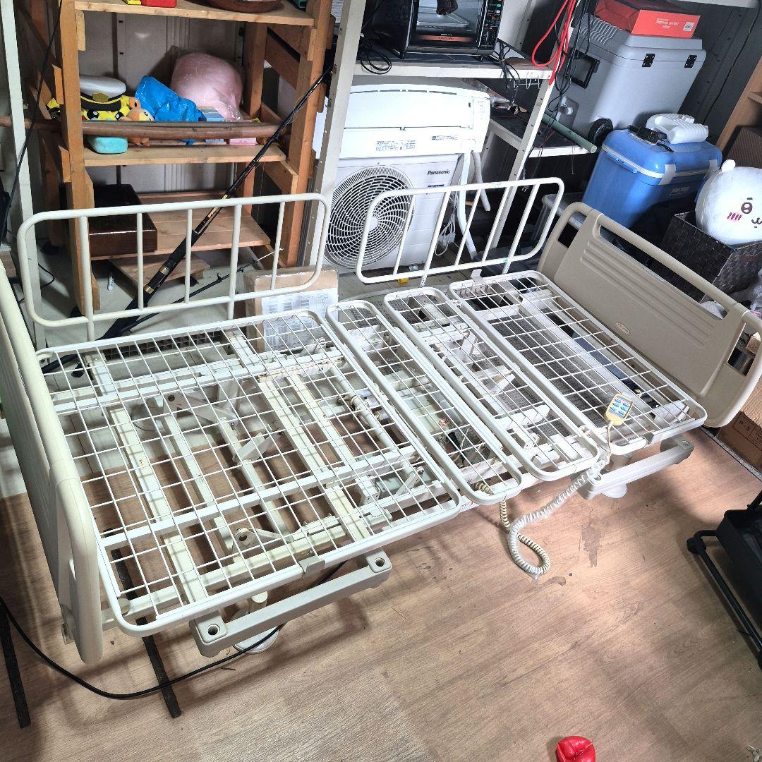 介護用ベッド 高さ調節機能付き　三重県