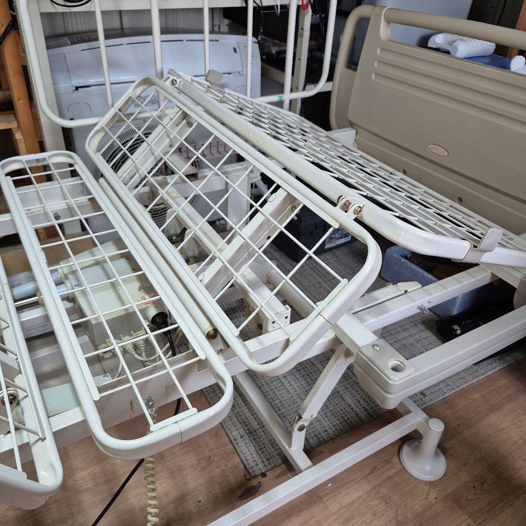 介護用ベッド 高さ調節機能付き　三重県